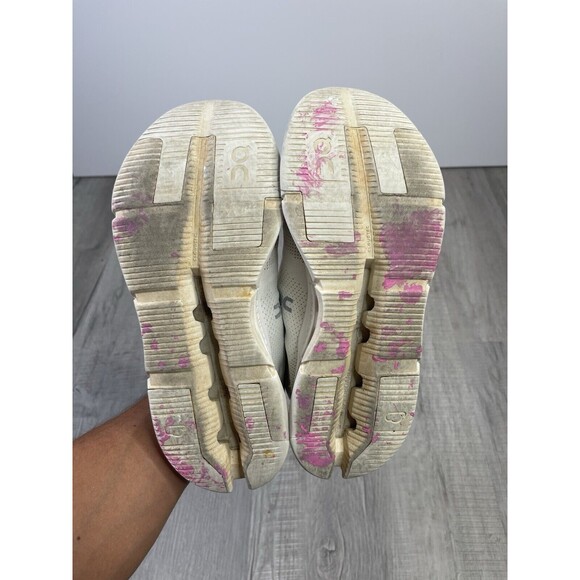 On Women's Cloudnova Running Shoes Sneakers Size W10 Training Distressed Gym S - Picture 10 of 10